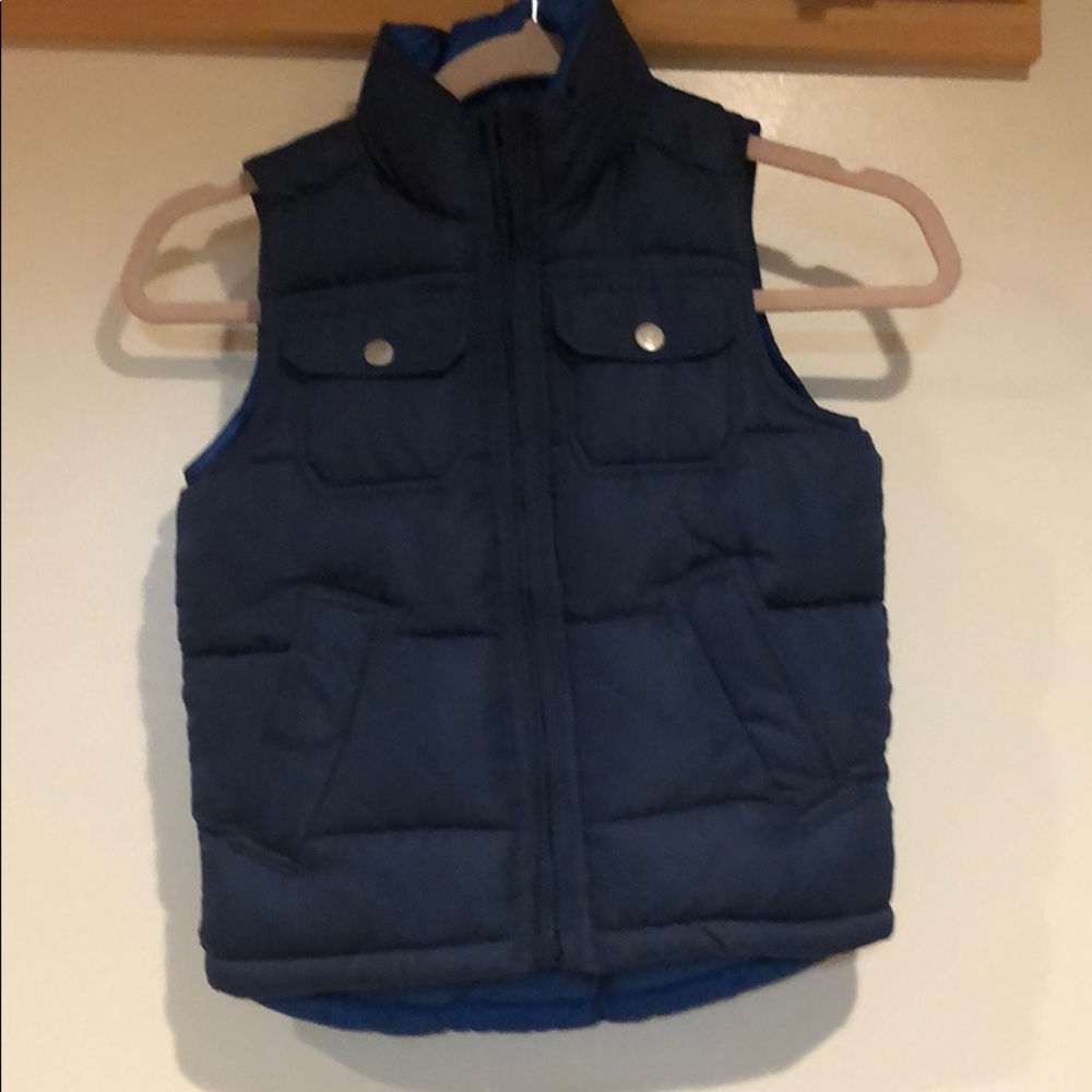 Gap kids vest (5T)